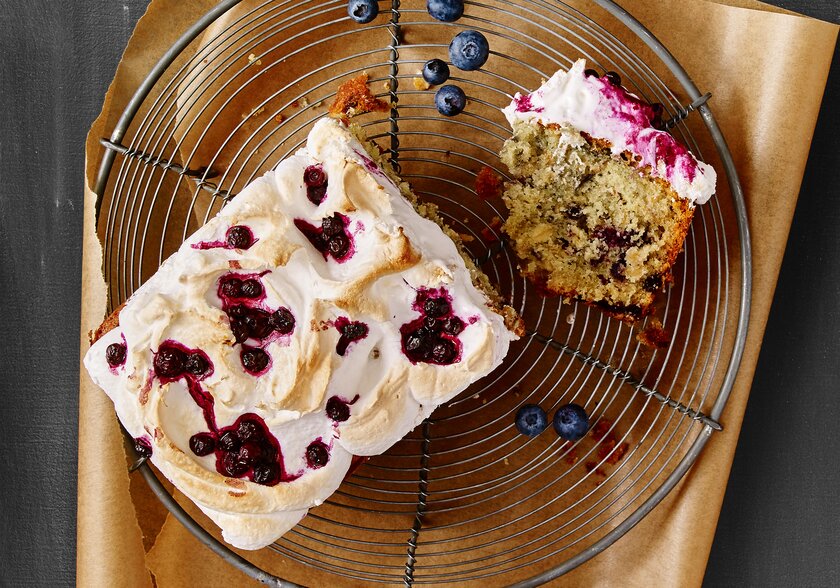 Blueberry Meringue Cake