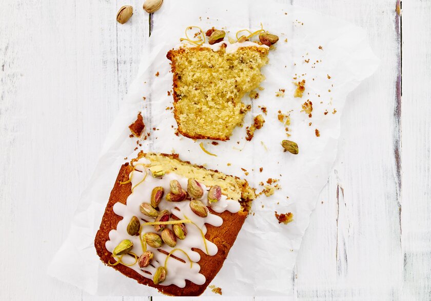 Lemon & Pistachio Cake 