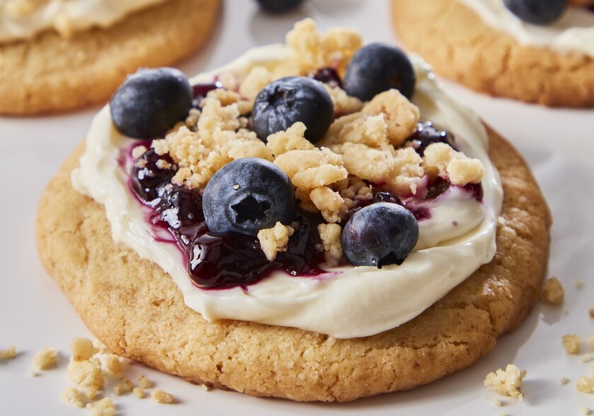 Blaubeer Crumble Cookies