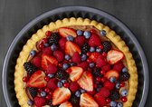 Obstkuchen mit Waldbeeren