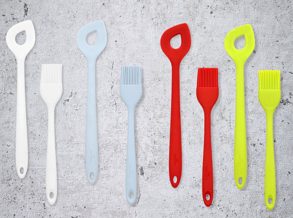 Colour Kitchen mixing spoons and pastry brushes