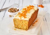 Karotten-Kuchen mit Frischkäse-Topping