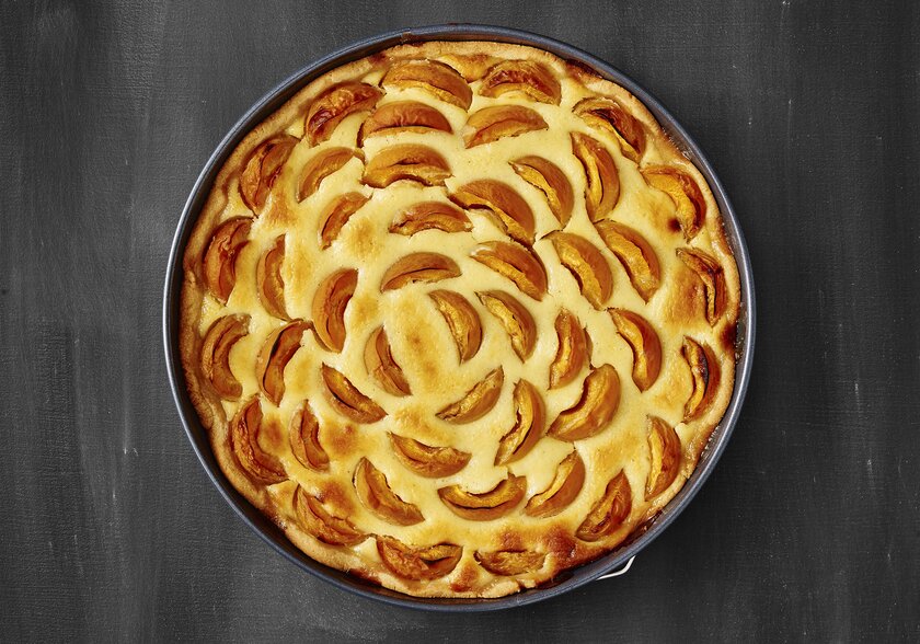 Apricot & Sour Cream Cake
